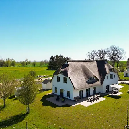 Holiday home Inseldomizil Stolpe - Urlaub Unter Reet Auf Usedom *